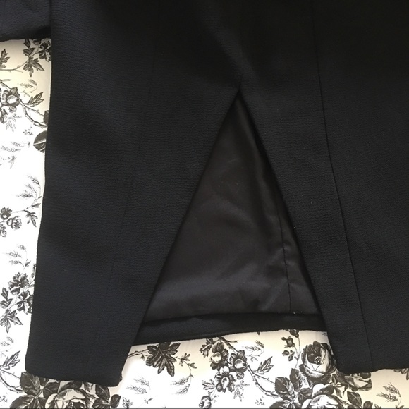 NICHOLAS Black Textured Crepe Blazer Dress - Picture 11 of 13